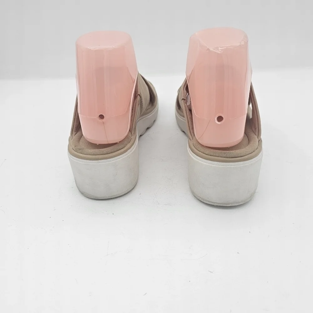 Clarks Jillian Gem Wedge Sandals Beige Leather Size 8 US